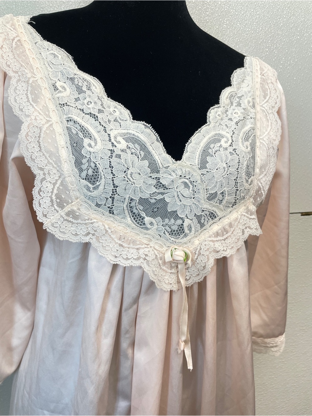 Vintage Christian Dior Polyester Cotton Lace Trim Long Nightgown, Size L - Picture 4 of 12